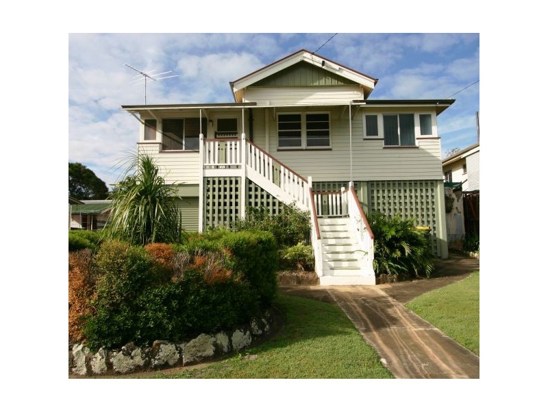 49 Connaught Street, Sandgate QLD 4017