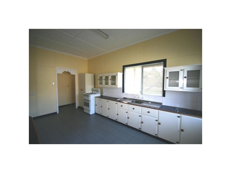 49 Connaught Street, Sandgate QLD 4017