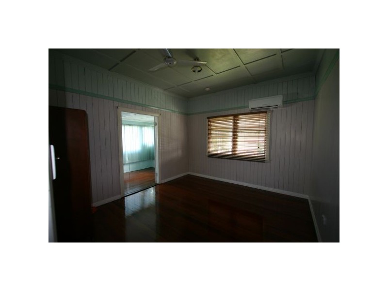 49 Connaught Street, Sandgate QLD 4017