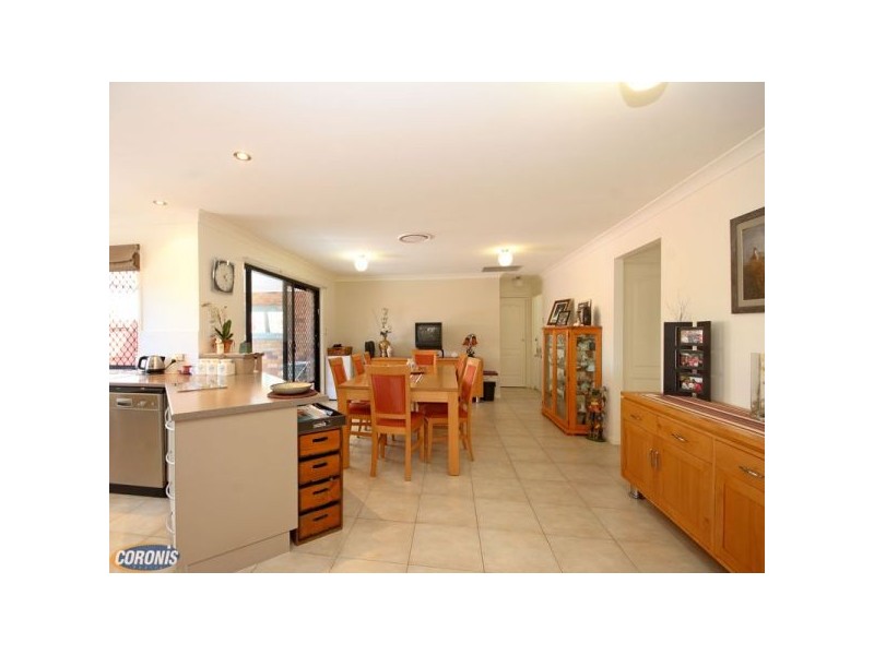 26 Gilbert Street, North Lakes QLD 4509