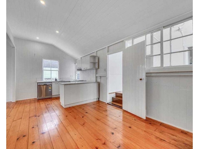 16 Soudan Street, Toowong QLD 4066