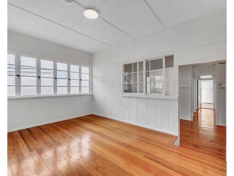 16 Soudan Street, Toowong QLD 4066