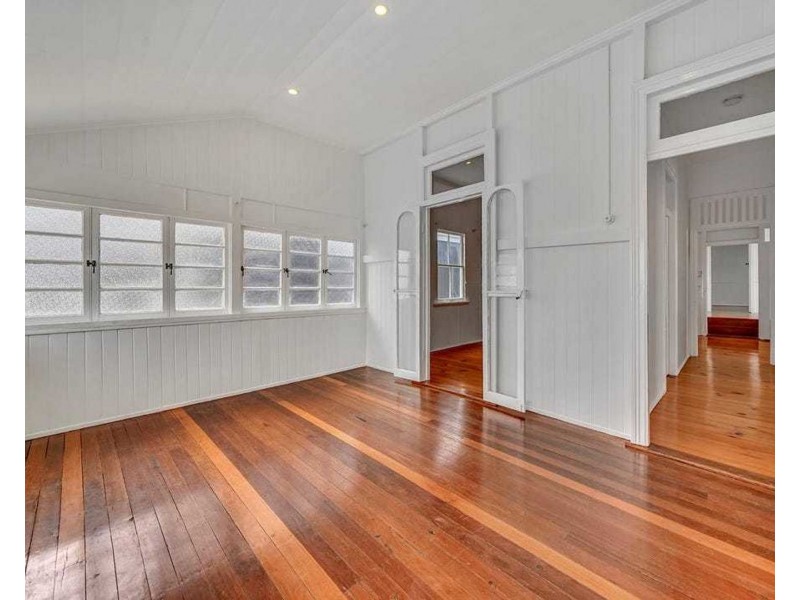 16 Soudan Street, Toowong QLD 4066