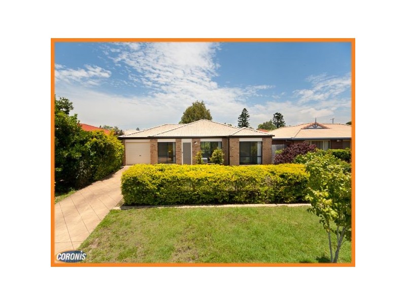 5 Janine Street, Wynnum West QLD 4178