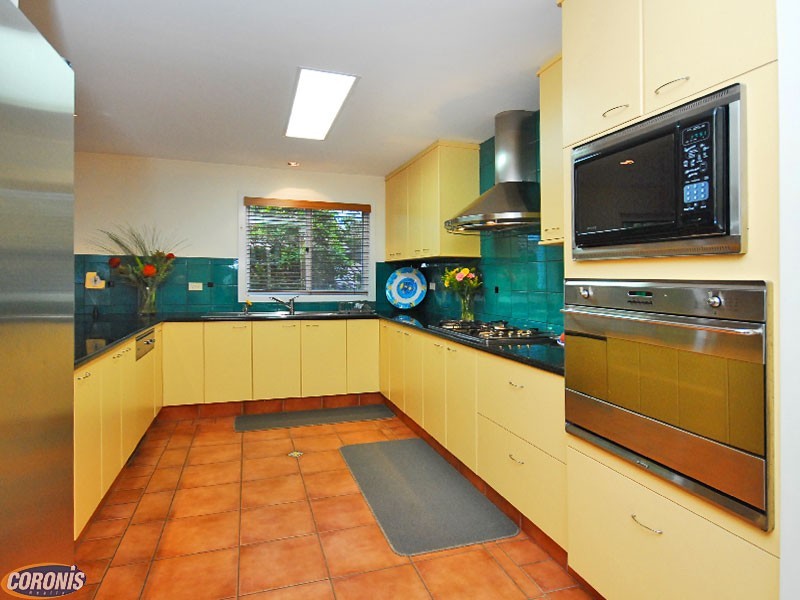 64 Sinatra Crescent, Mcdowall QLD 4053