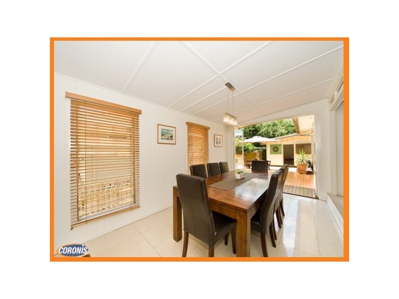 Holland Park West QLD 4121