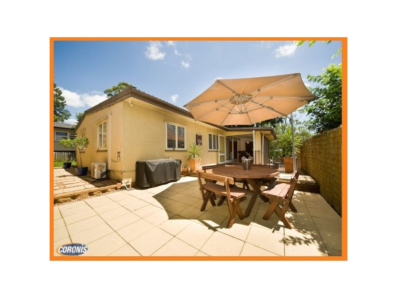 Holland Park West QLD 4121