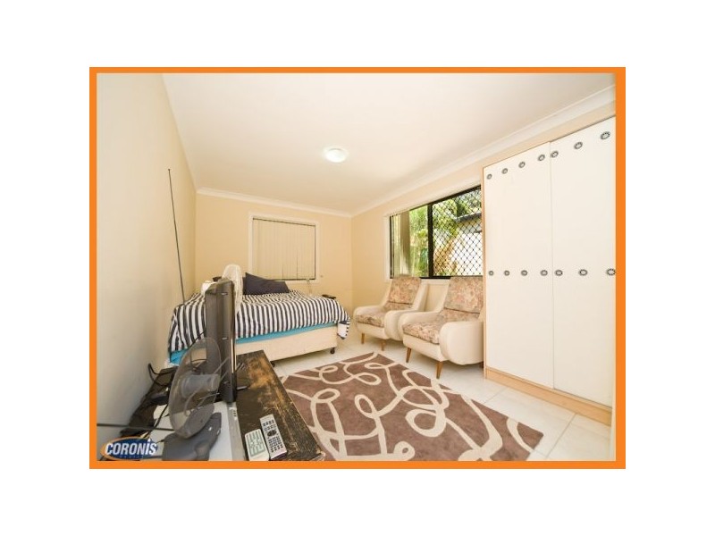 Holland Park West QLD 4121