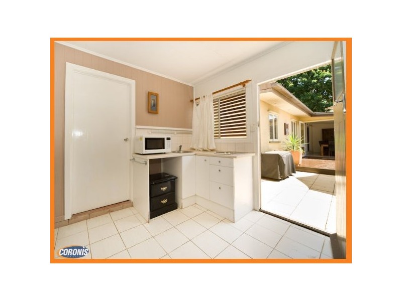 Holland Park West QLD 4121