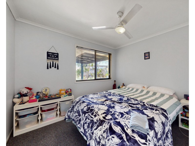 7 Siska Court, Beachmere QLD 4510