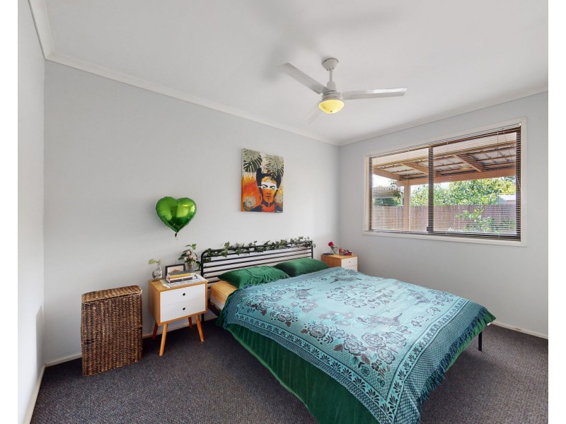 7 Siska Court, Beachmere QLD 4510