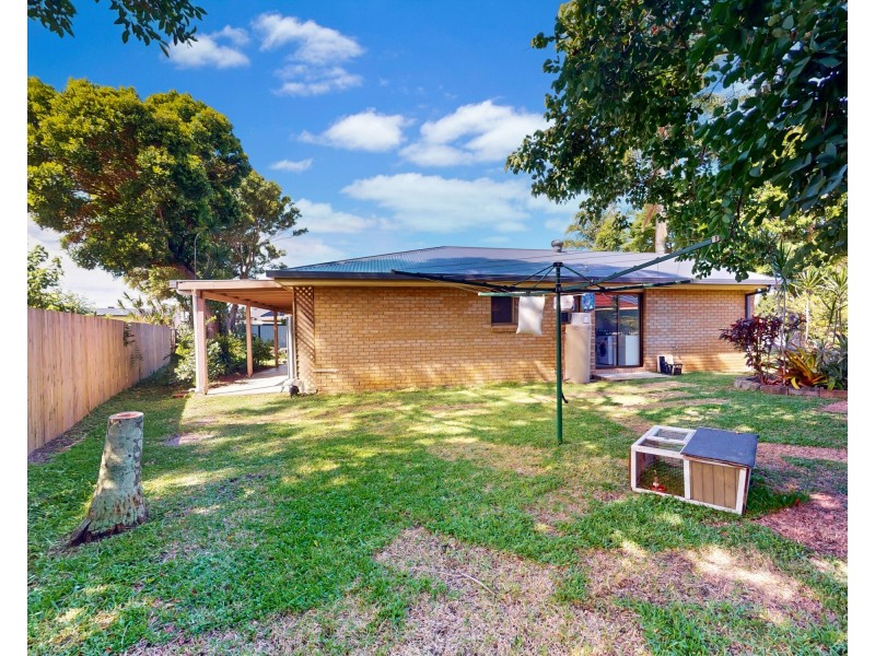 7 Siska Court, Beachmere QLD 4510