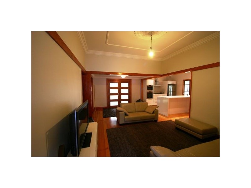 15 Devoy Street, Ashgrove QLD 4060