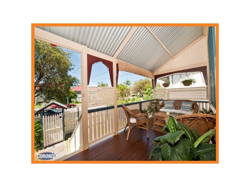 8 Jubilee Street, Greenslopes QLD 4120