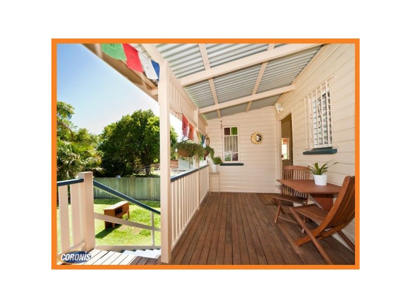 8 Jubilee Street, Greenslopes QLD 4120