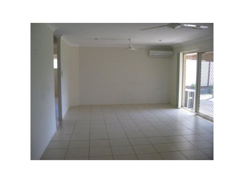 1 Pettys Road, Everton Hills QLD 4053