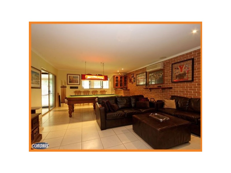 19 Somerset Lane, Little Mountain QLD 4551