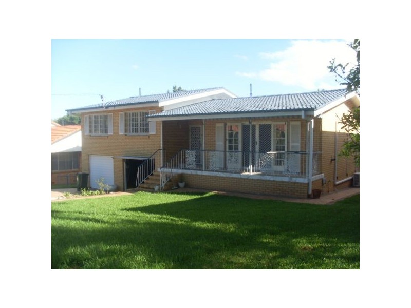 20 Pacific Street, Chermside West QLD 4032