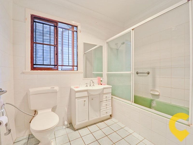 1563 Logan Rd, Mount Gravatt QLD 4122