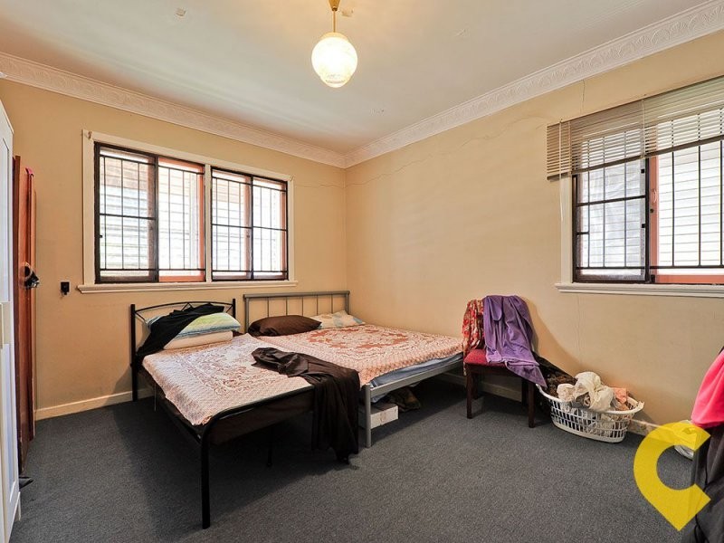 1563 Logan Rd, Mount Gravatt QLD 4122