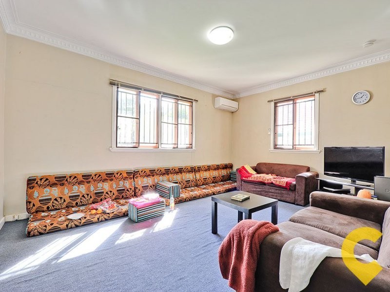 1563 Logan Rd, Mount Gravatt QLD 4122