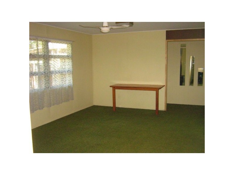 21A Storey Rd, Kallangur QLD 4503