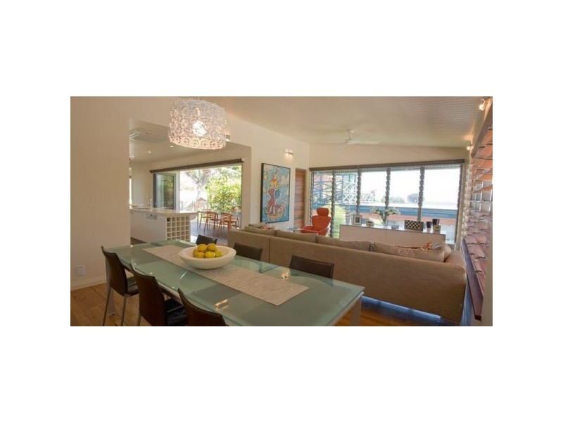 2/11 Angler Street, Noosa Heads QLD 4567