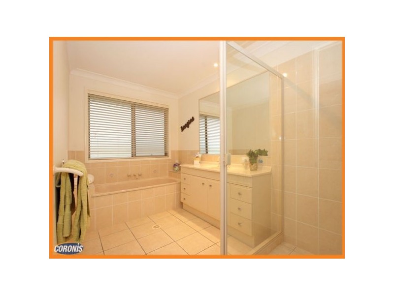 4 Rutherford Place, Pelican Waters QLD 4551