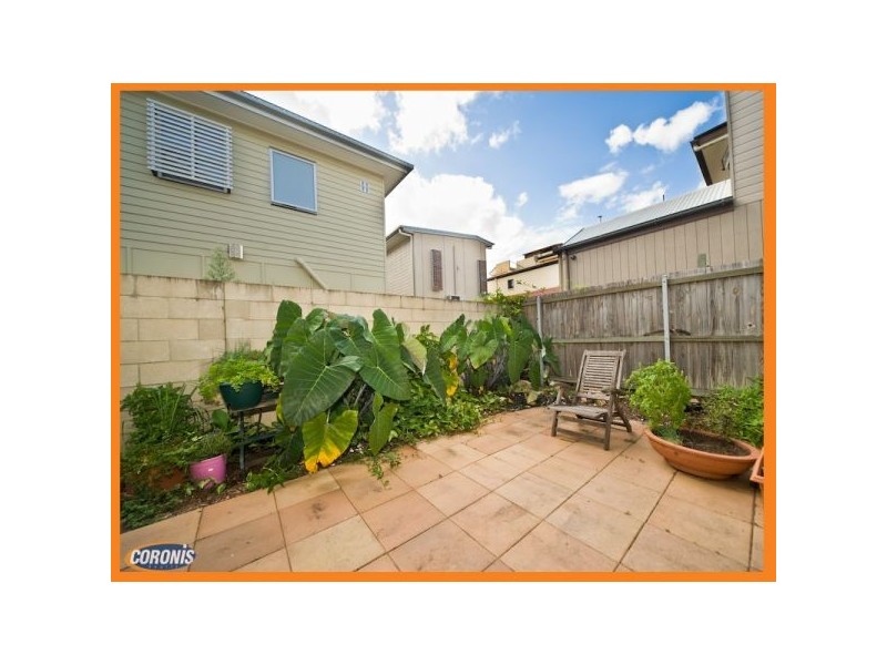 16 Lisburn Street, East Brisbane QLD 4169