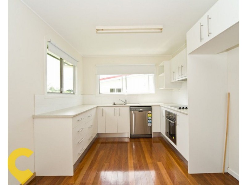 2 Salway Street, Stafford Heights QLD 4053