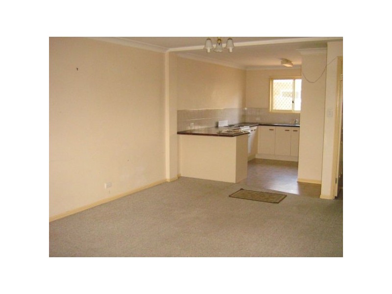3/16 Hayes St, Caboolture QLD 4510