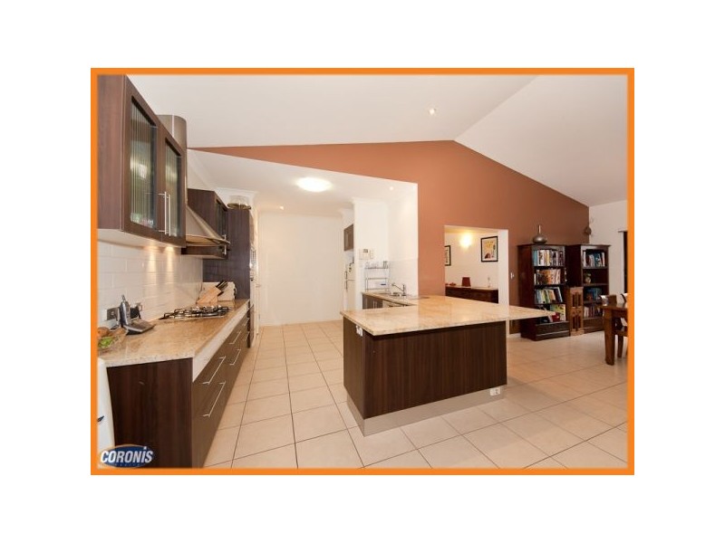 6 Brookfield Street, North Lakes QLD 4509