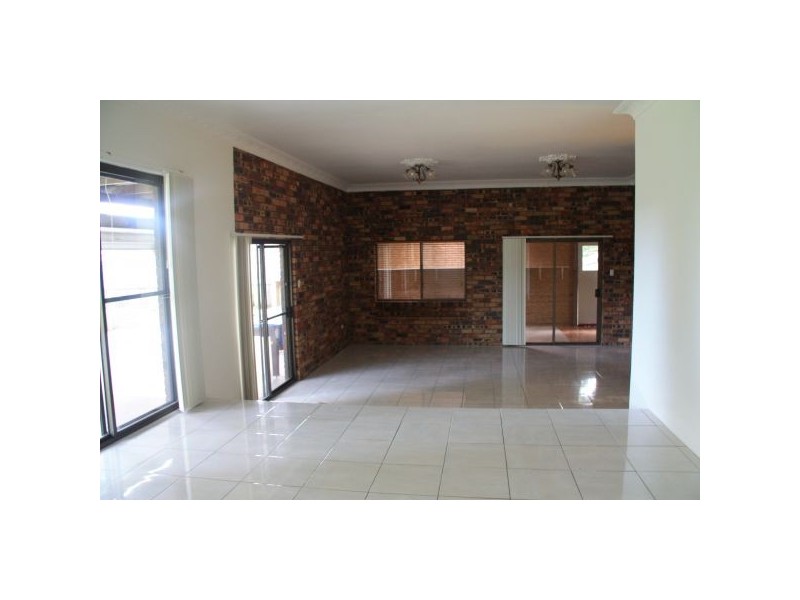 26 Fairway Drive, Redland Bay QLD 4165