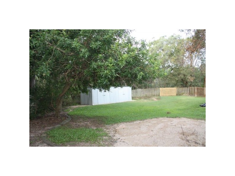 26 Fairway Drive, Redland Bay QLD 4165