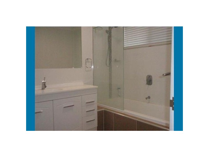 1/13 Sylvania Street, Kallangur QLD 4503