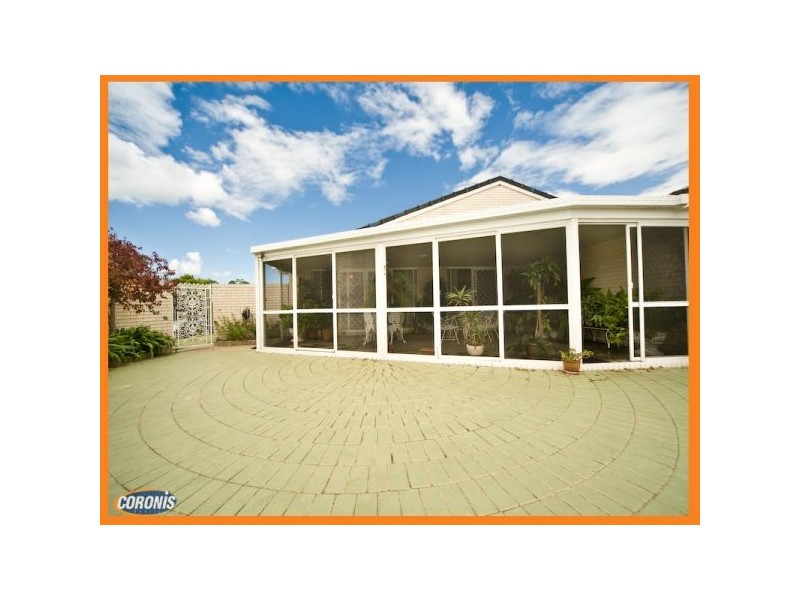 1 Mannersley Street, Carindale QLD 4152