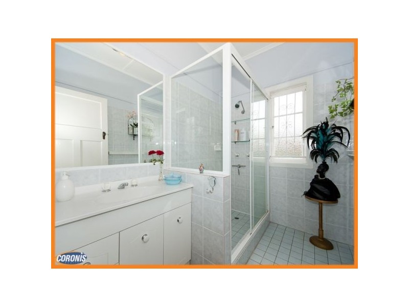 27 Leatherwood Drive, Arana Hills QLD 4054