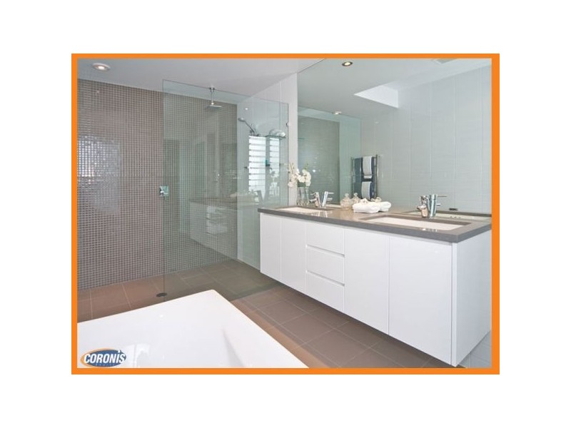 130 Carlton Terrace, Manly QLD 4179