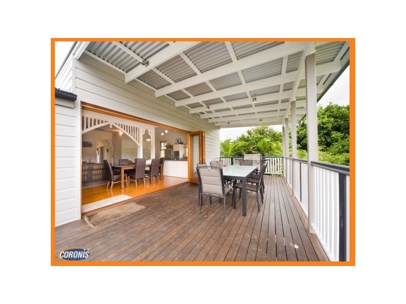 60 Cartwright St, Windsor QLD 4030