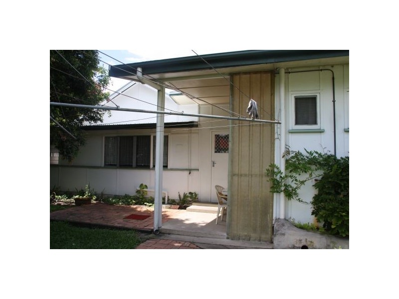 15  Bovey Street, Coopers Plains QLD 4108