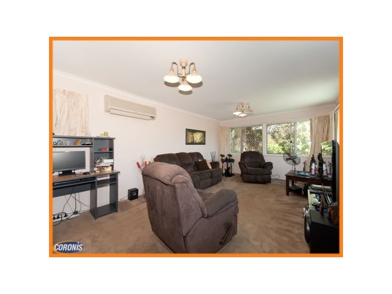 8 Narthanya Street, Chermside West QLD 4032