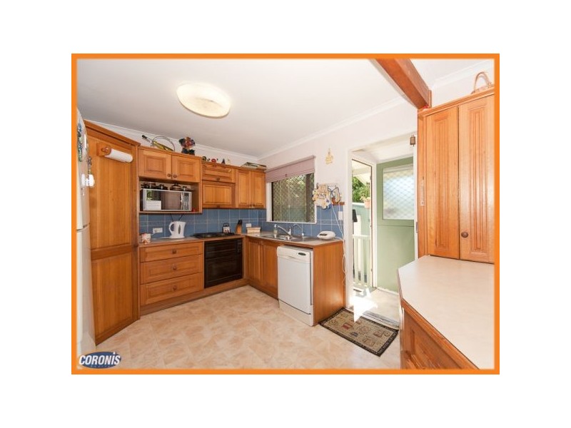 8 Narthanya Street, Chermside West QLD 4032