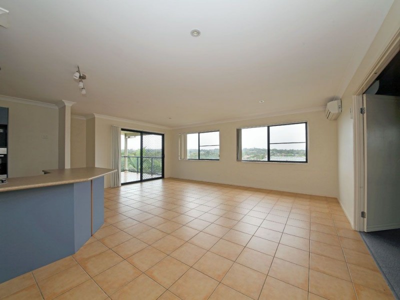 17 Barrine Place, Narangba QLD 4504