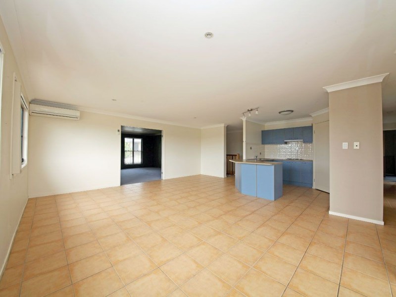 17 Barrine Place, Narangba QLD 4504