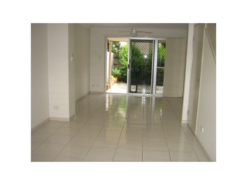 13/2 Station Road, Burpengary QLD 4505