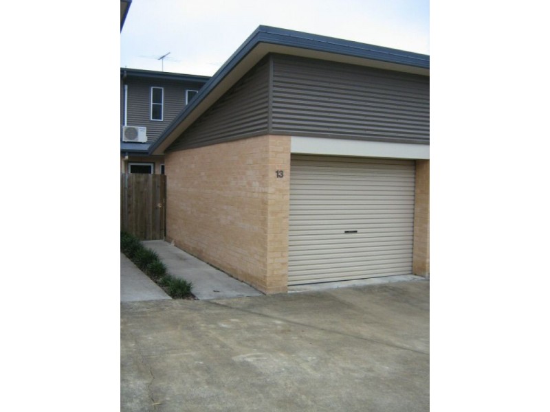 13/2 Station Road, Burpengary QLD 4505