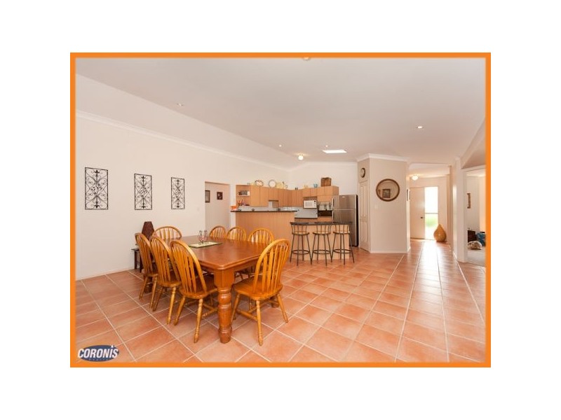 Arana Hills QLD 4054