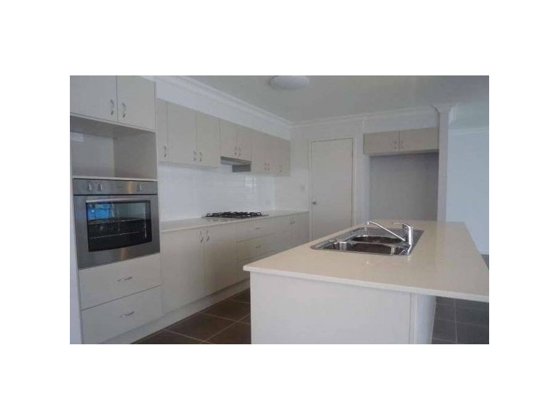 16 Schukow Court, Warner QLD 4500