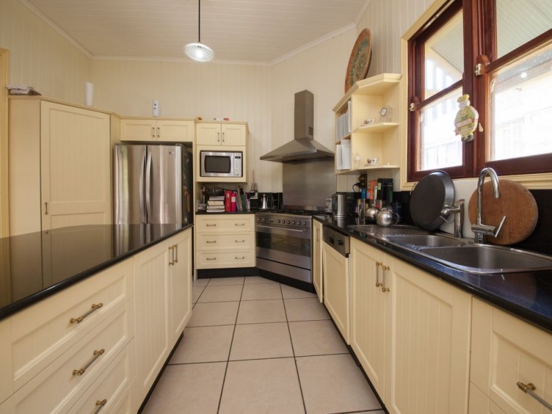 129 Samford Road, Enoggera QLD 4051