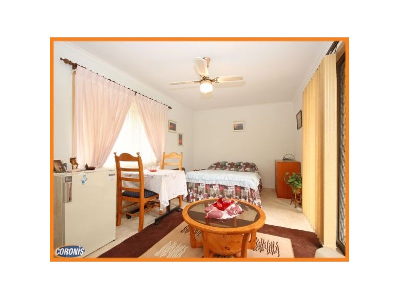 29  Hall Avenue, Bongaree QLD 4507